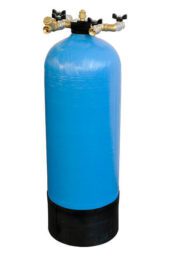 Thewatec Industrieller Wasseraufbereitungsfilter in blau mit Messinganschlüssen, geeignet für präzise Wasserfiltration in gewerblichen Anwendungen